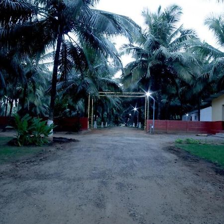 Pollāchi Royal Nature Resort المظهر الخارجي الصورة