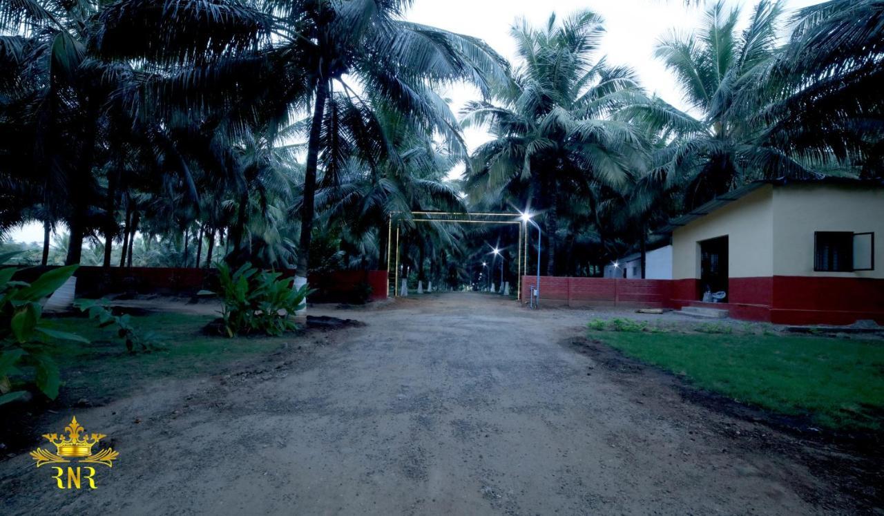 Pollāchi Royal Nature Resort المظهر الخارجي الصورة