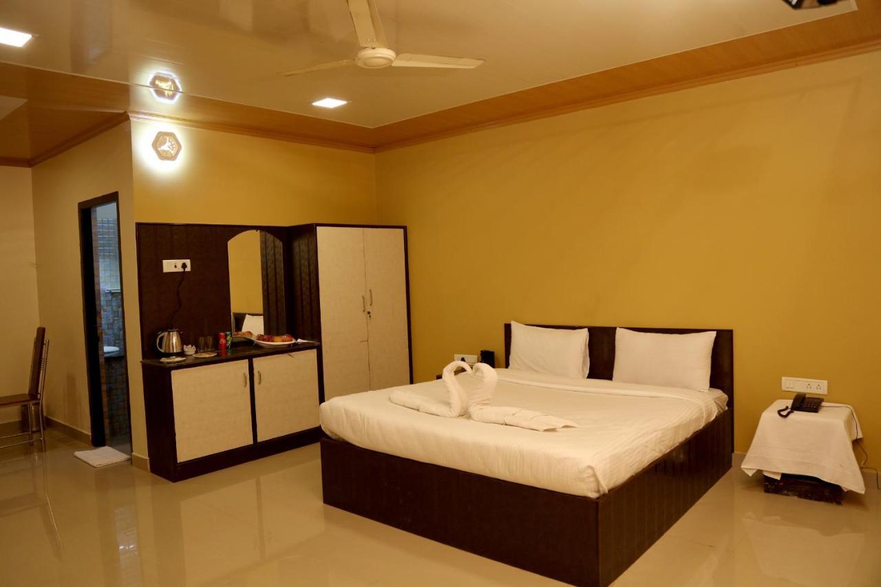 Pollāchi Royal Nature Resort المظهر الخارجي الصورة