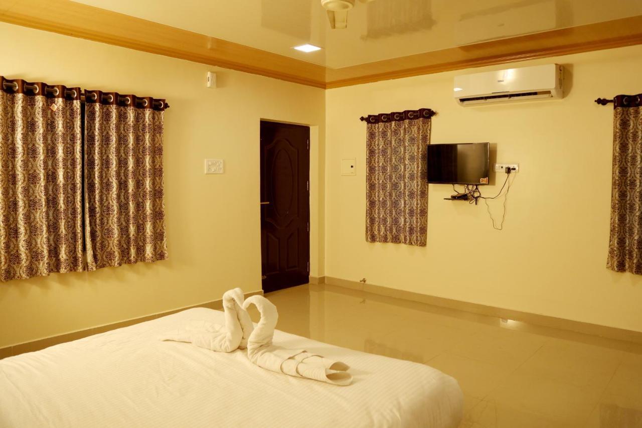 Pollāchi Royal Nature Resort المظهر الخارجي الصورة